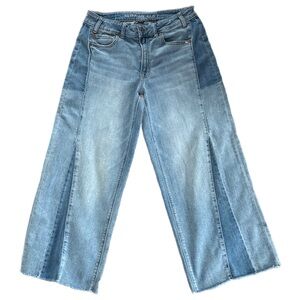American Eagle Dreamy Drape Patchwork Wide Jeans Low Rise Raw Hem Size 6 Short